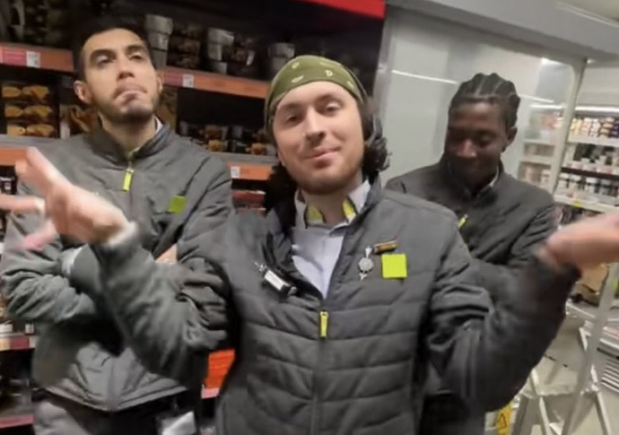 ‘Being a celebrity? It’s a bit difficult in the shop!’ Highbury TikTok_2