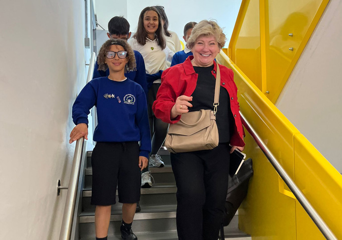 MP Emily takes steps to boost pupils’ campaign for more fruit Emily + kids 2
