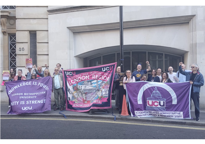 Jobs row lecturers in marking boycott UCu strike